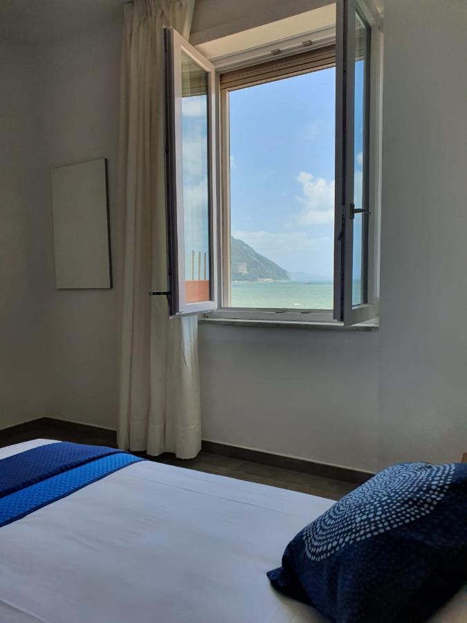 Deviveschi Guest House カステッランマーレ・ディ・スタービア エクステリア 写真