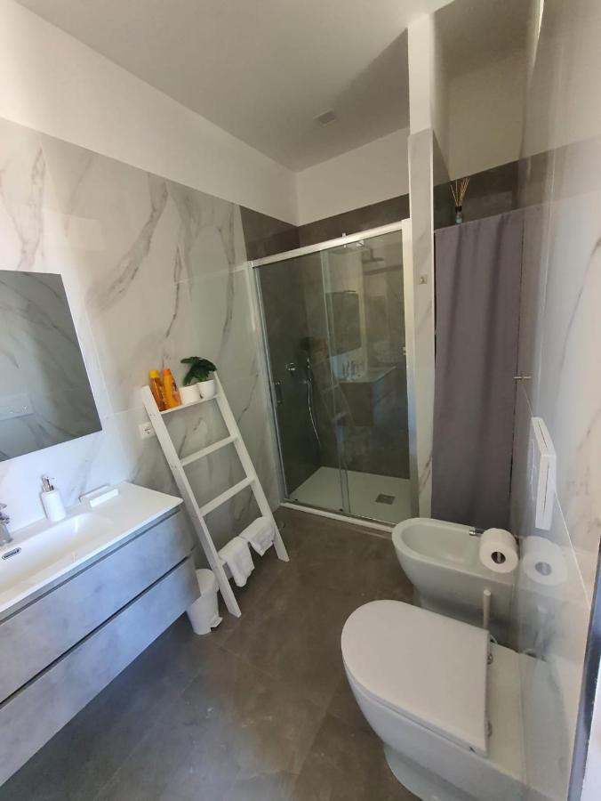 Deviveschi Guest House カステッランマーレ・ディ・スタービア エクステリア 写真