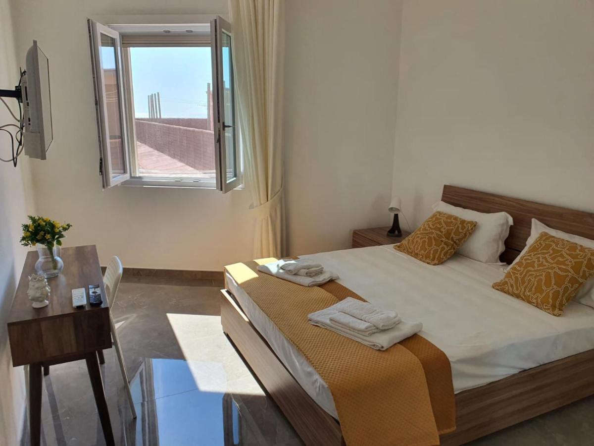 Deviveschi Guest House カステッランマーレ・ディ・スタービア エクステリア 写真