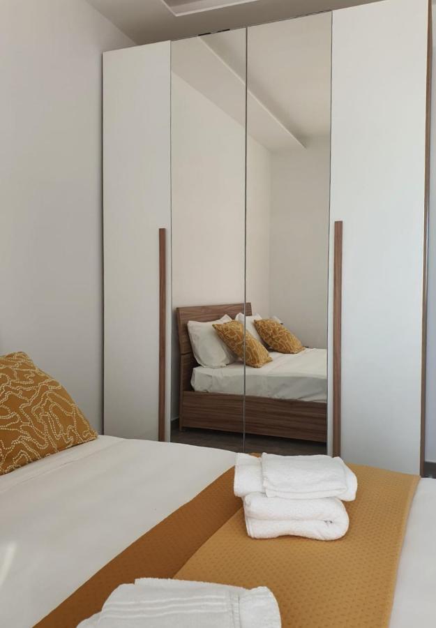 Deviveschi Guest House カステッランマーレ・ディ・スタービア エクステリア 写真